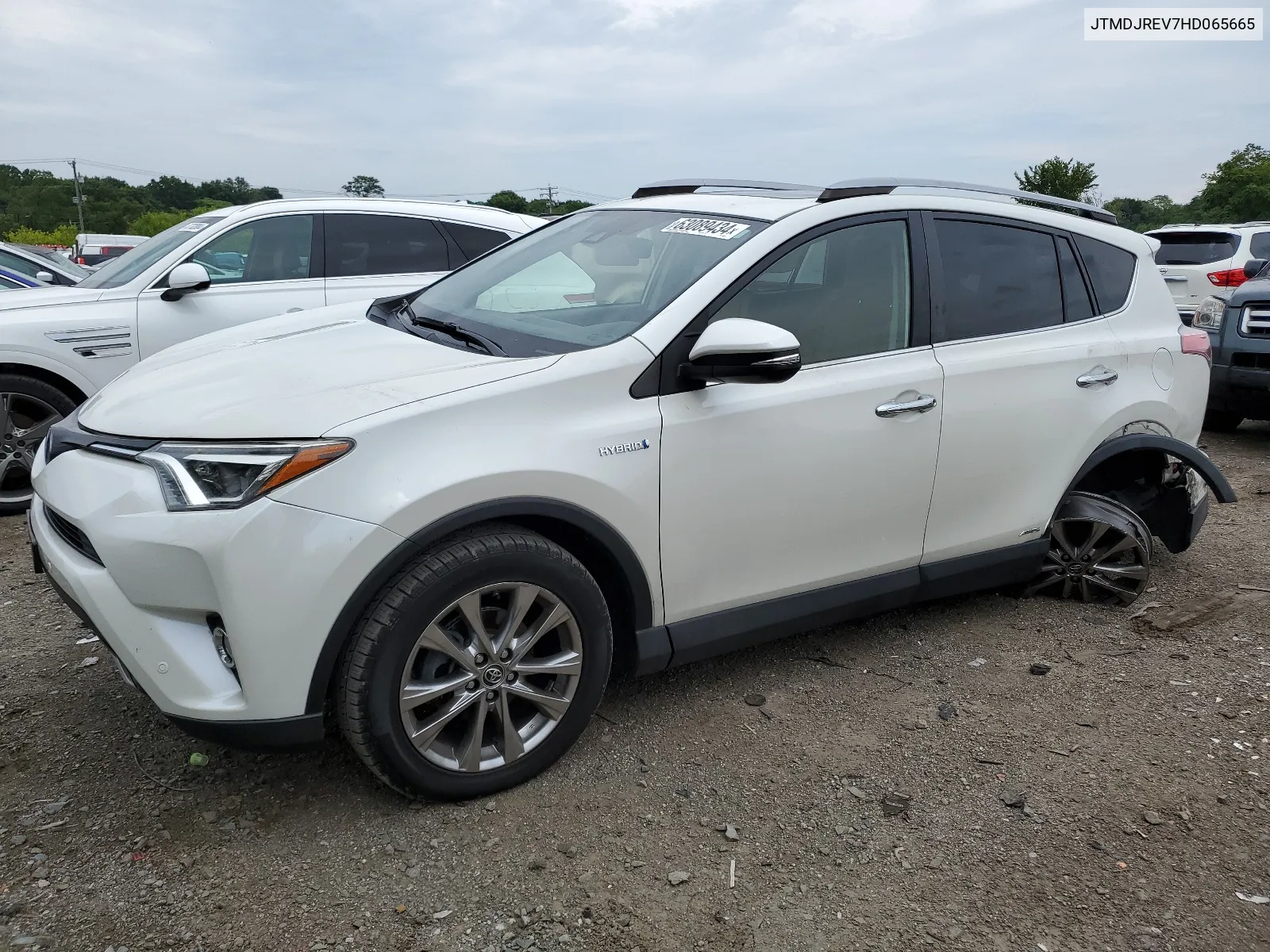 2017 Toyota Rav4 Hv Limited VIN: JTMDJREV7HD065665 Lot: 63089434