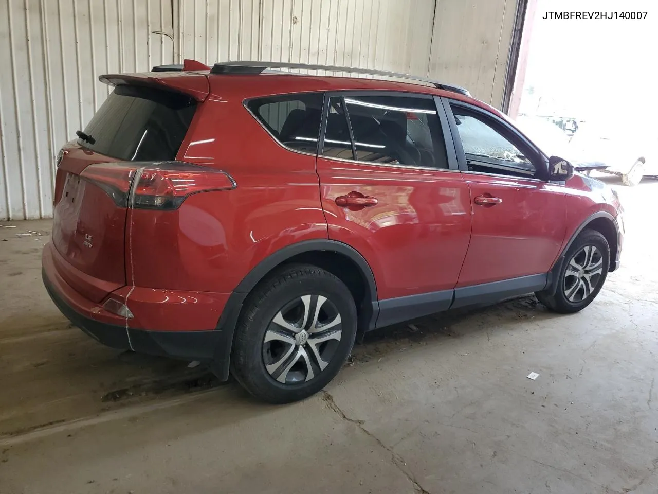 JTMBFREV2HJ140007 2017 Toyota Rav4 Le