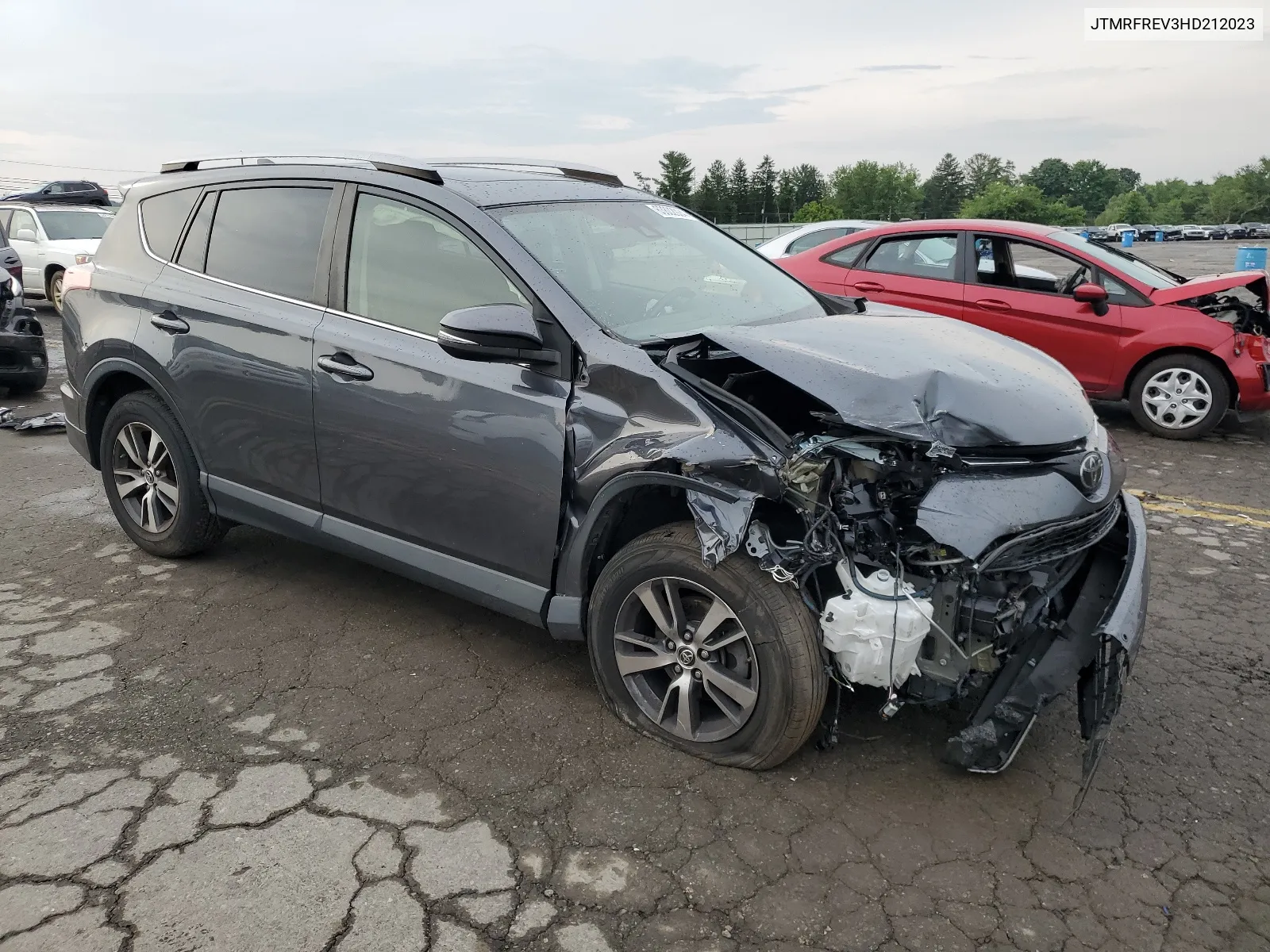 2017 Toyota Rav4 Xle VIN: JTMRFREV3HD212023 Lot: 63802924