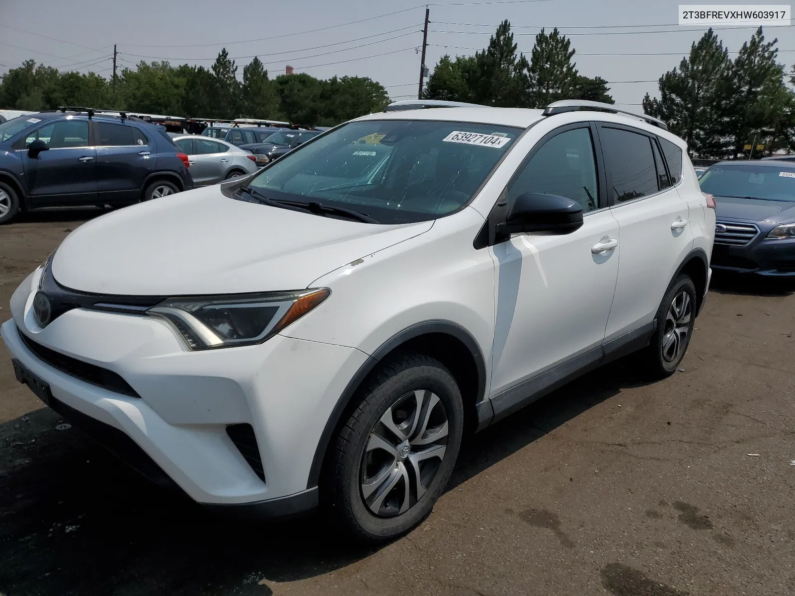 2017 Toyota Rav4 Le VIN: 2T3BFREVXHW603917 Lot: 63927104