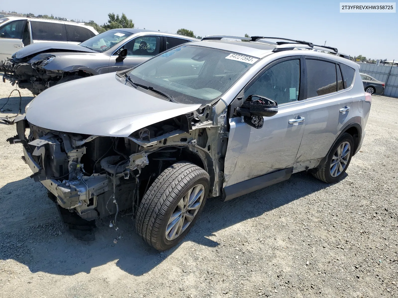 2T3YFREVXHW358725 2017 Toyota Rav4 Limited