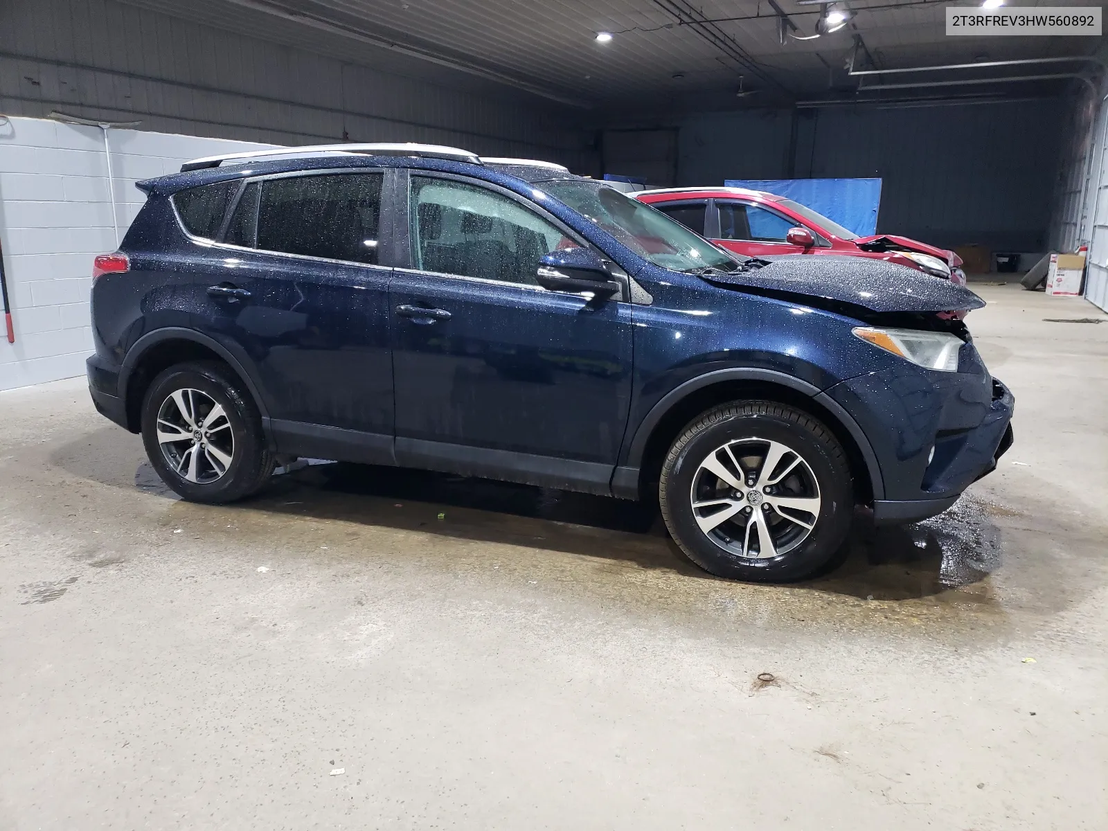 2T3RFREV3HW560892 2017 Toyota Rav4 Xle