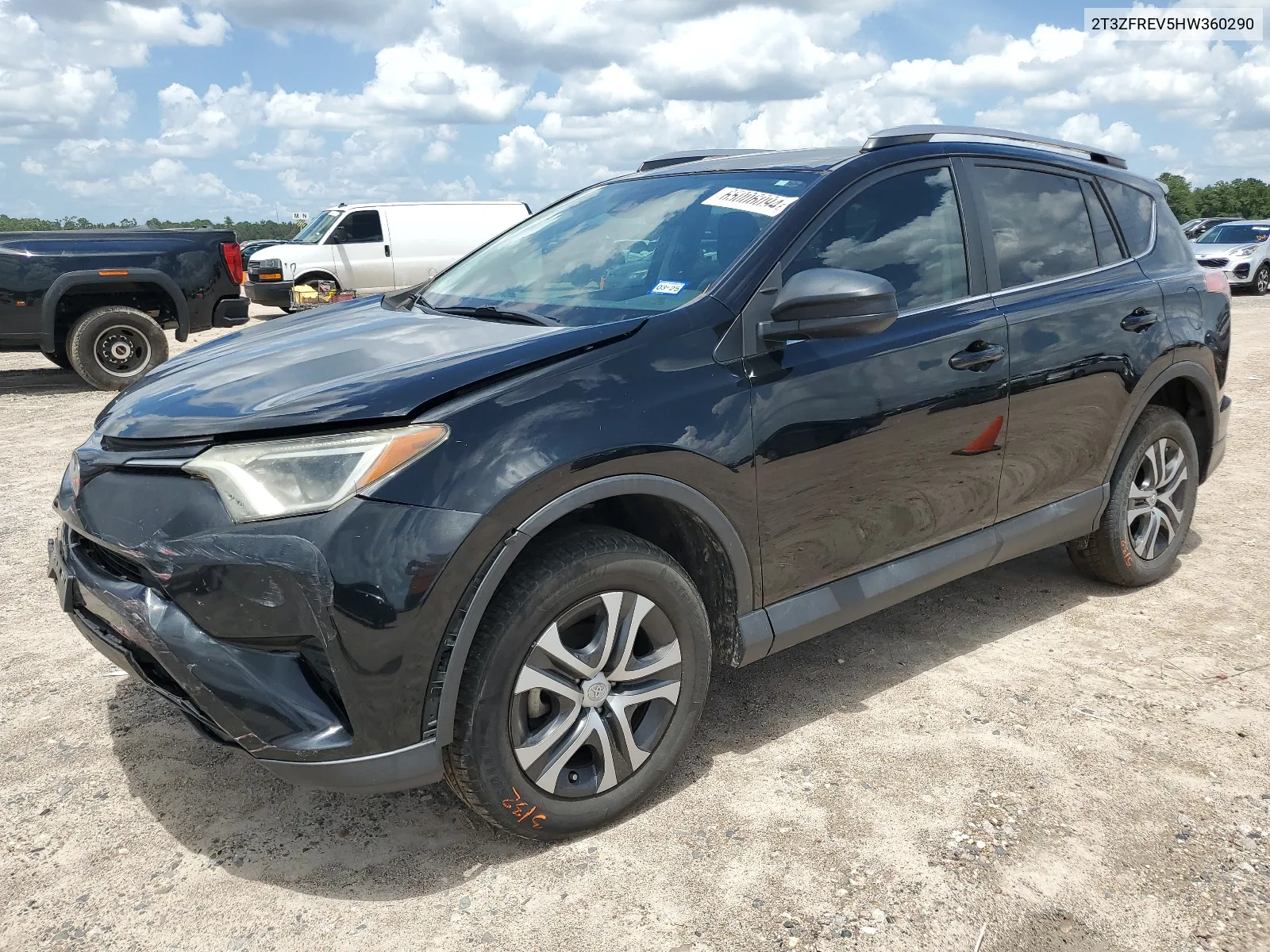 2T3ZFREV5HW360290 2017 Toyota Rav4 Le