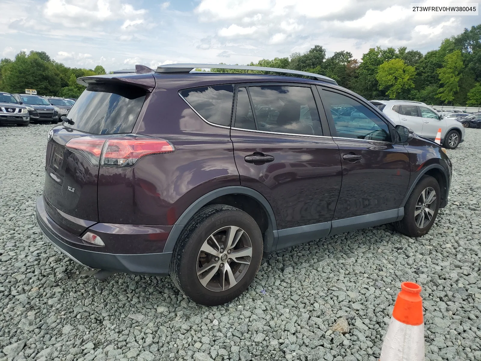 2017 Toyota Rav4 Xle VIN: 2T3WFREV0HW380045 Lot: 65387614