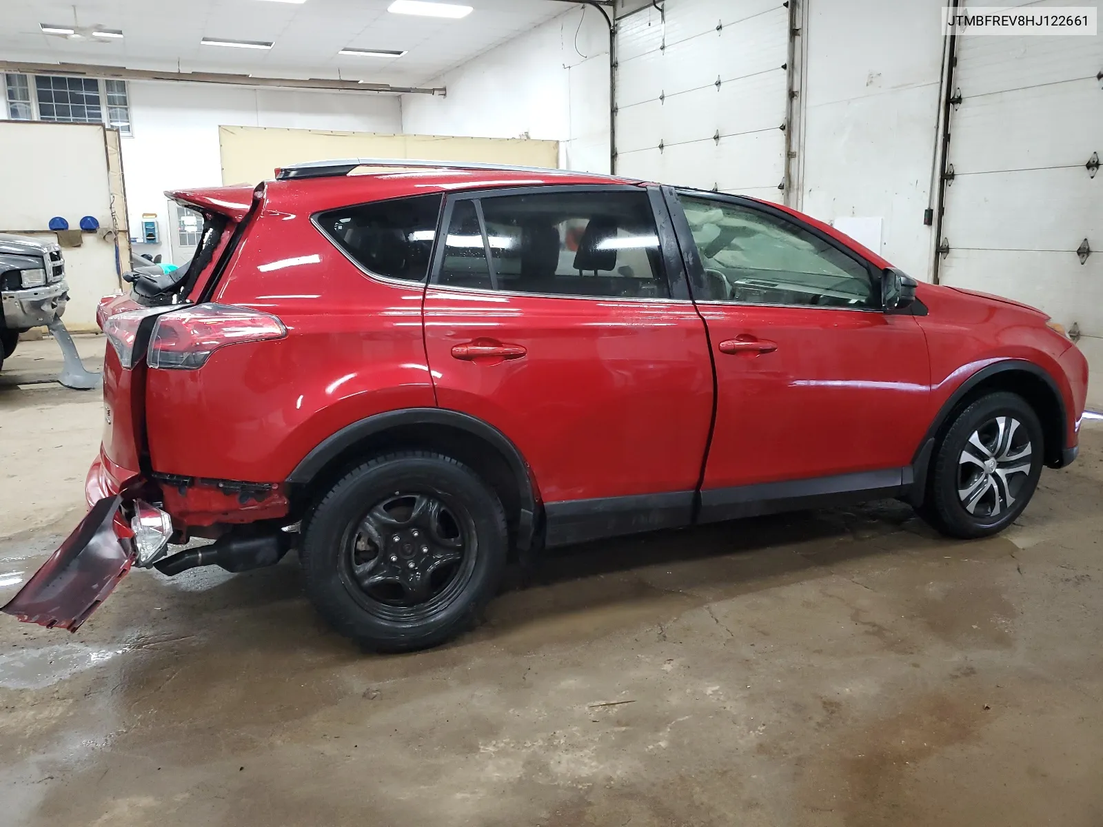 JTMBFREV8HJ122661 2017 Toyota Rav4 Le