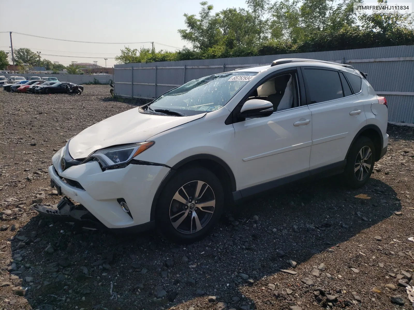 JTMRFREV4HJ111834 2017 Toyota Rav4 Xle