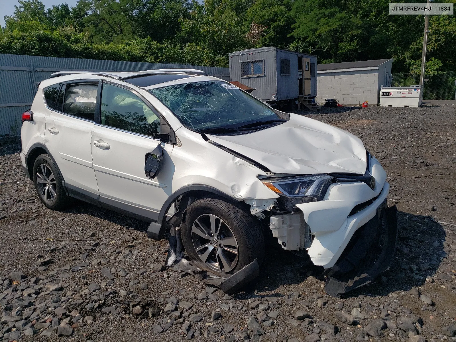 2017 Toyota Rav4 Xle VIN: JTMRFREV4HJ111834 Lot: 65752934