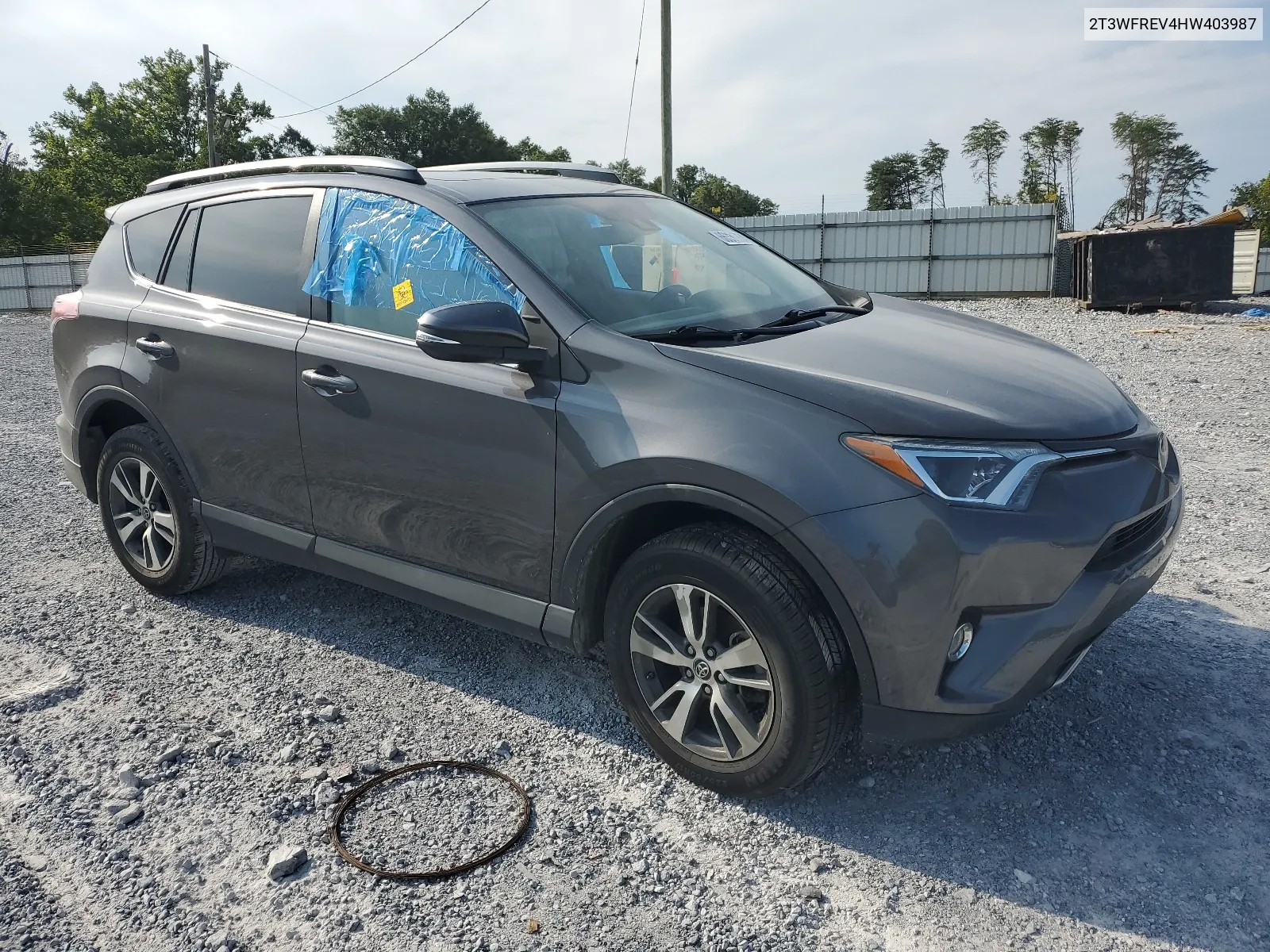 2T3WFREV4HW403987 2017 Toyota Rav4 Xle