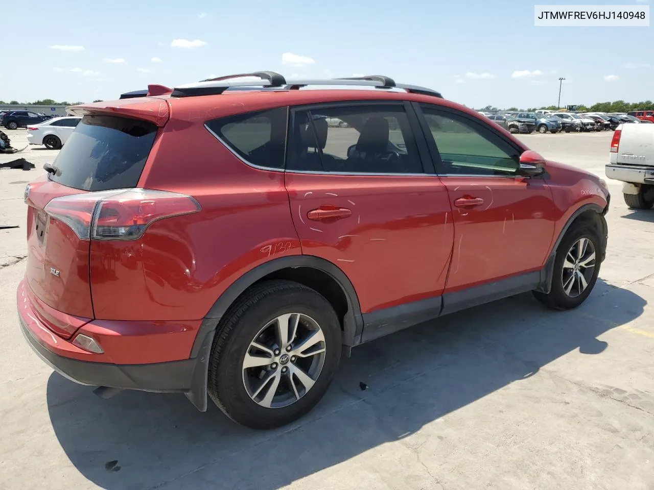 JTMWFREV6HJ140948 2017 Toyota Rav4 Xle