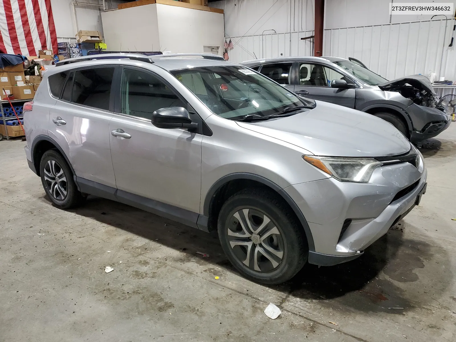 2T3ZFREV3HW346632 2017 Toyota Rav4 Le