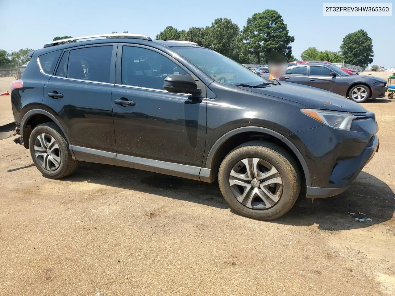 2T3ZFREV3HW365360 2017 Toyota Rav4 Le