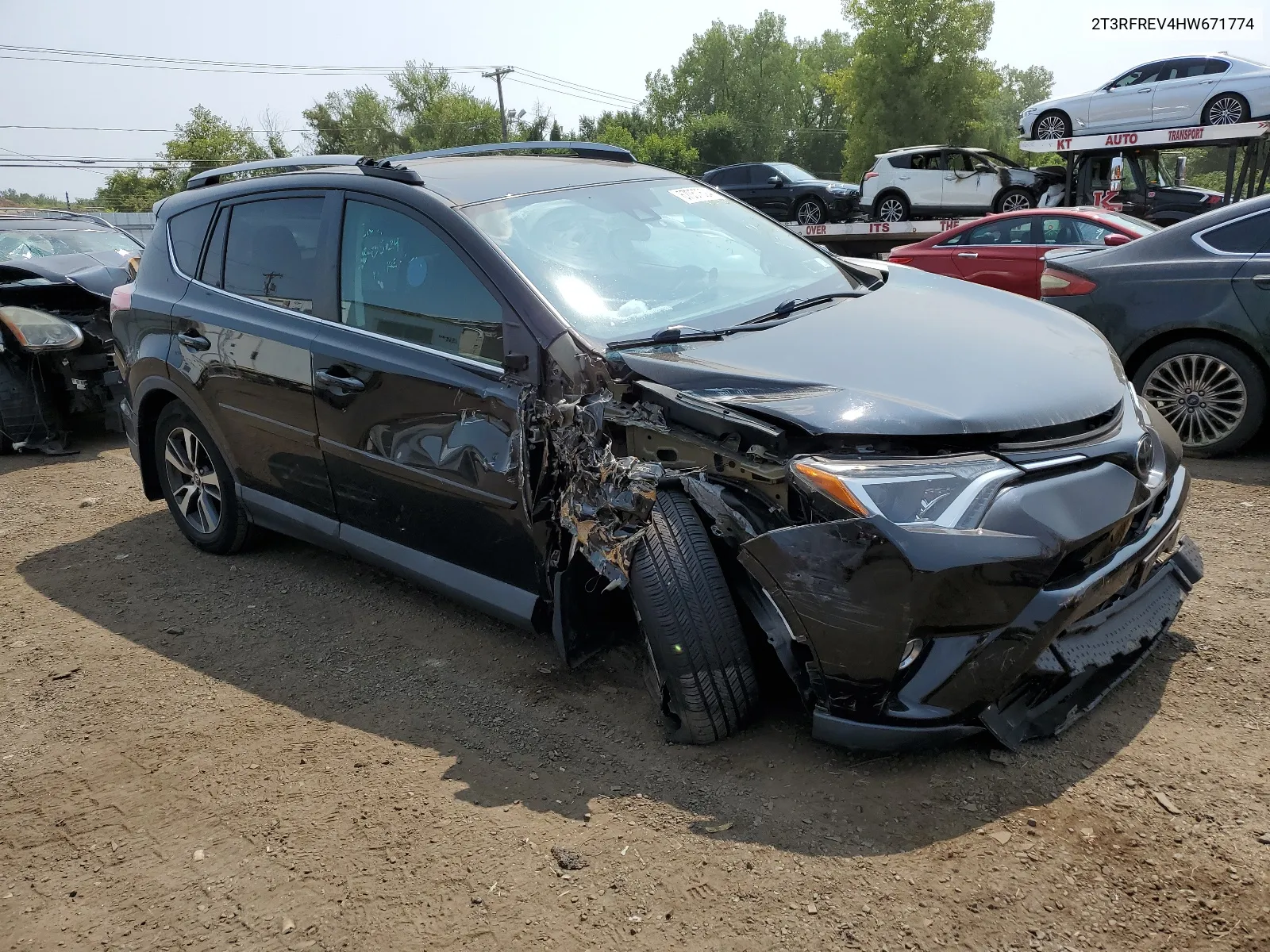 2017 Toyota Rav4 Xle VIN: 2T3RFREV4HW671774 Lot: 67057624