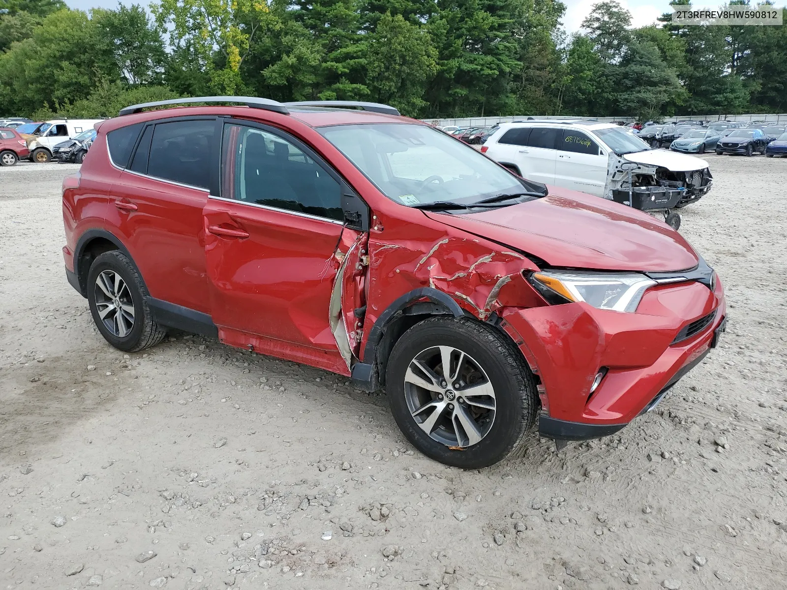 2017 Toyota Rav4 Xle VIN: 2T3RFREV8HW590812 Lot: 67459384