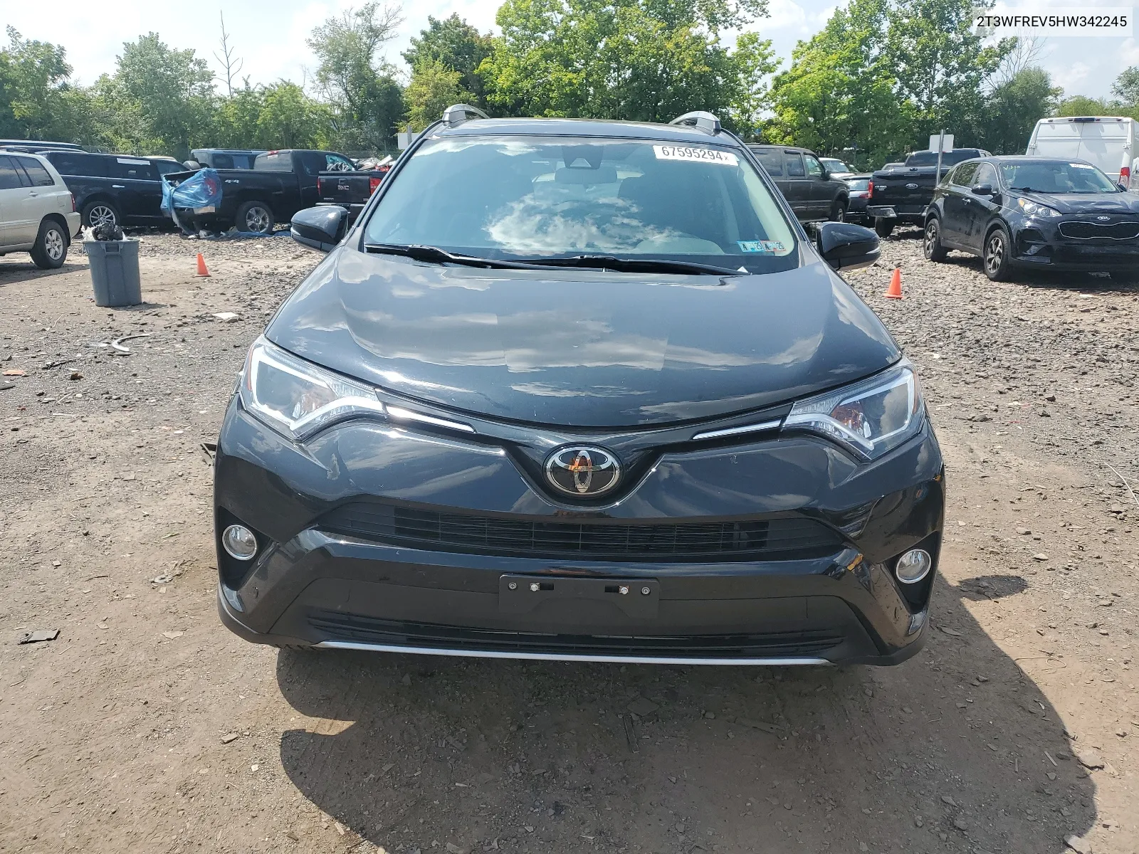 2T3WFREV5HW342245 2017 Toyota Rav4 Xle