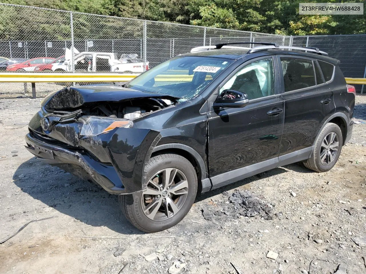 2017 Toyota Rav4 Xle VIN: 2T3RFREV4HW688428 Lot: 67614304