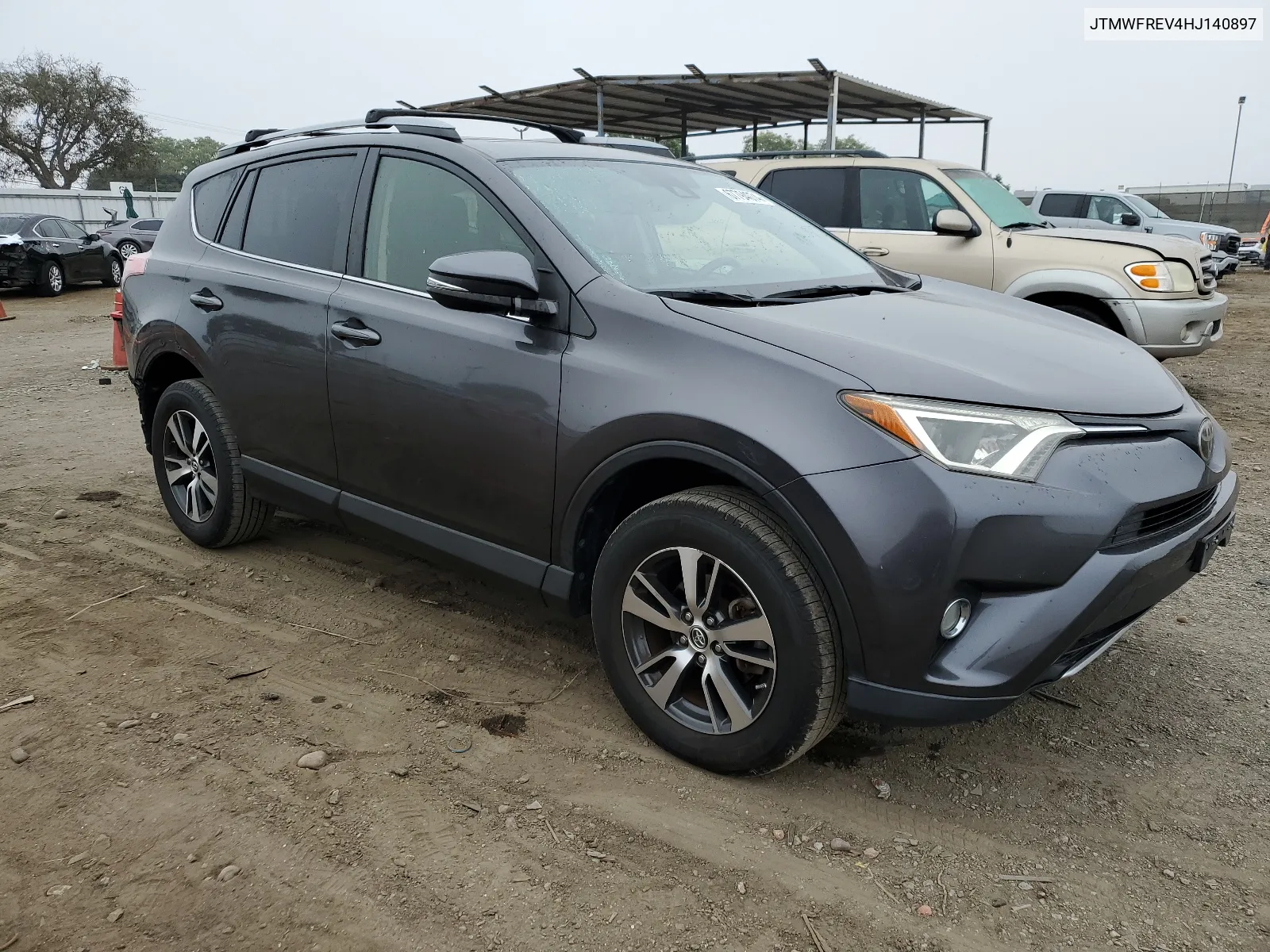 2017 Toyota Rav4 Xle VIN: JTMWFREV4HJ140897 Lot: 67794074