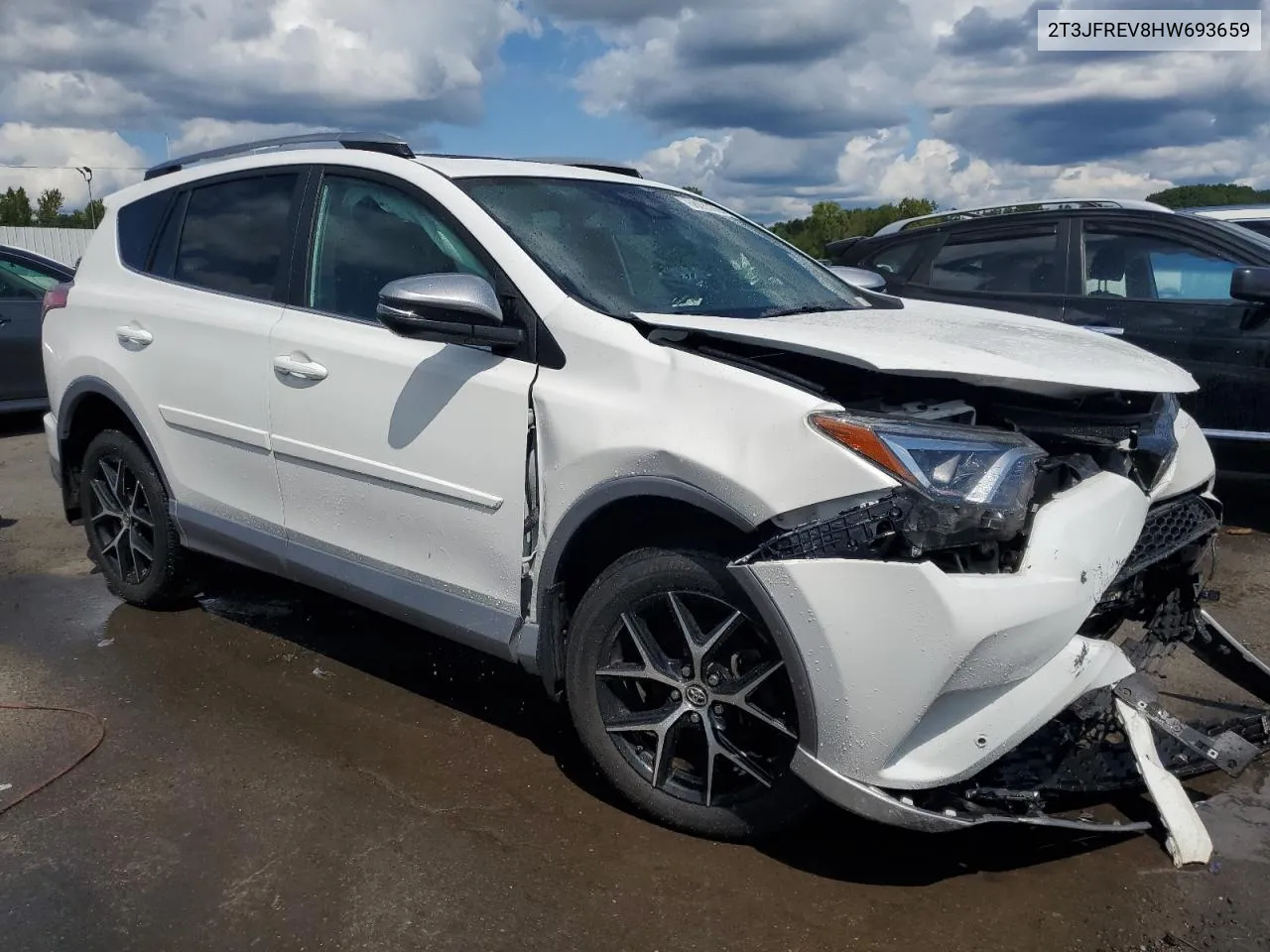 2T3JFREV8HW693659 2017 Toyota Rav4 Se