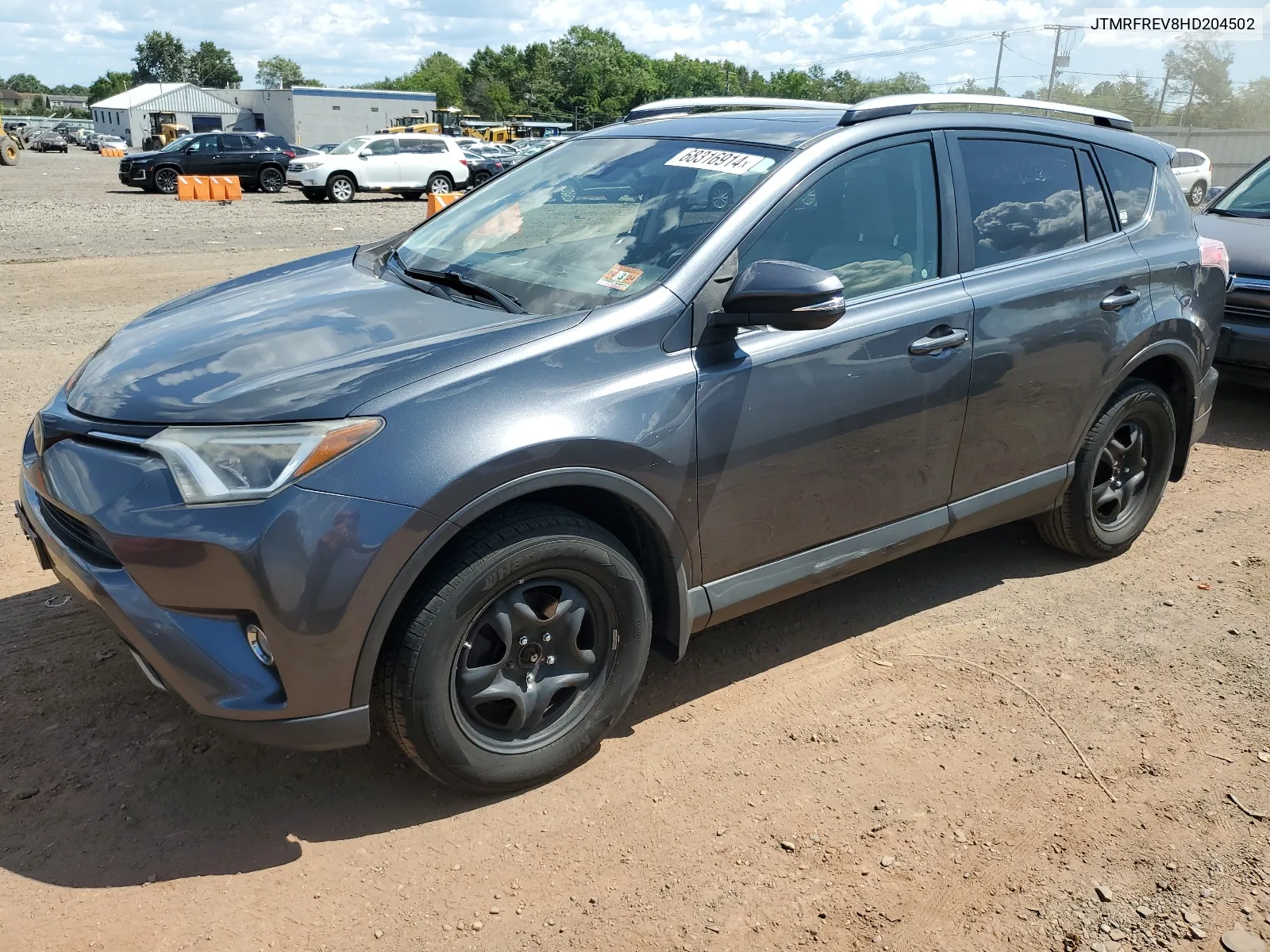 JTMRFREV8HD204502 2017 Toyota Rav4 Xle