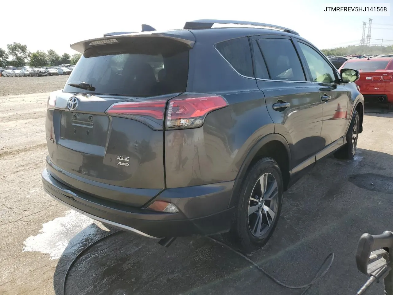 2017 Toyota Rav4 Xle VIN: JTMRFREV5HJ141568 Lot: 68910854