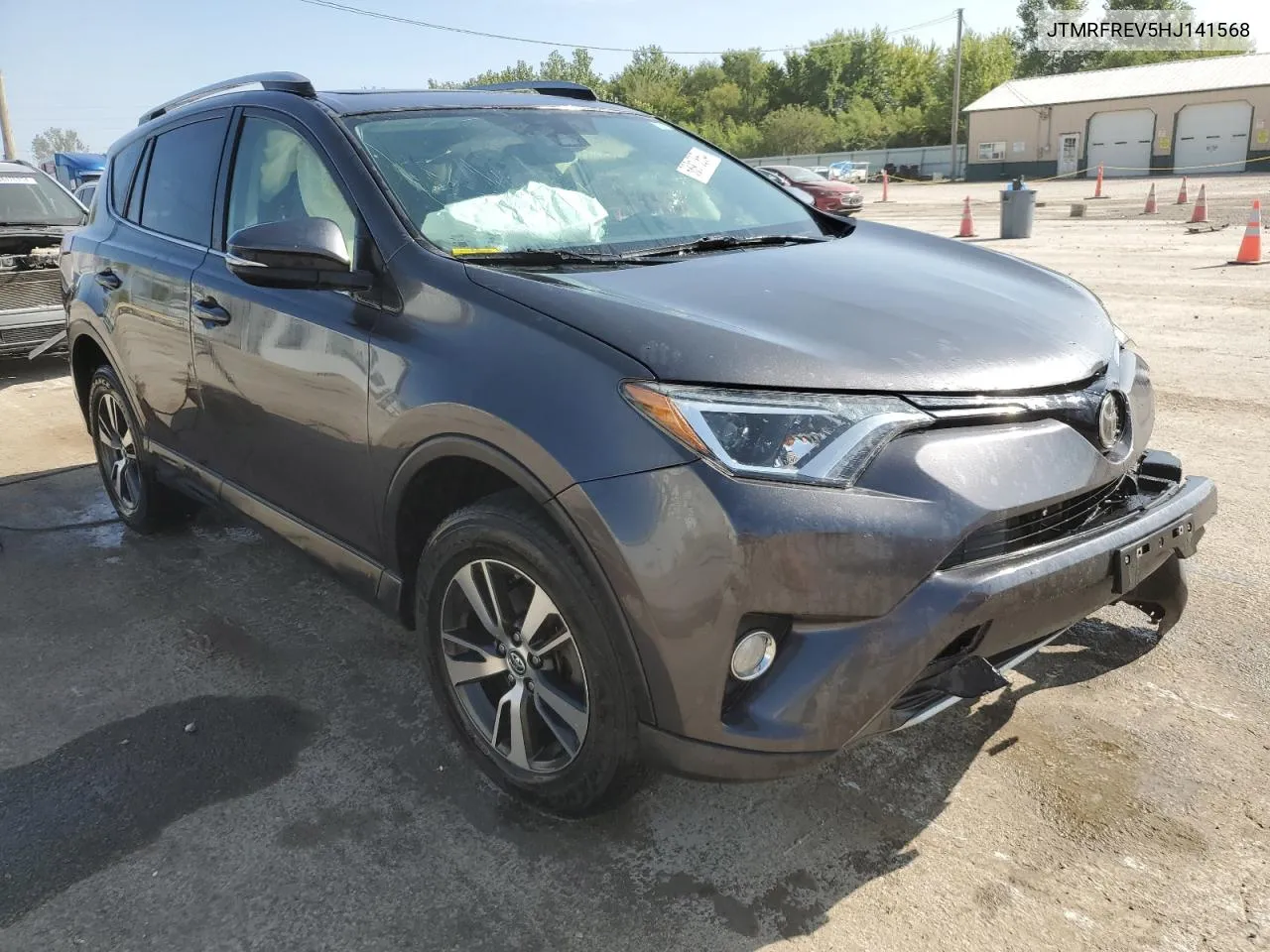 2017 Toyota Rav4 Xle VIN: JTMRFREV5HJ141568 Lot: 68910854