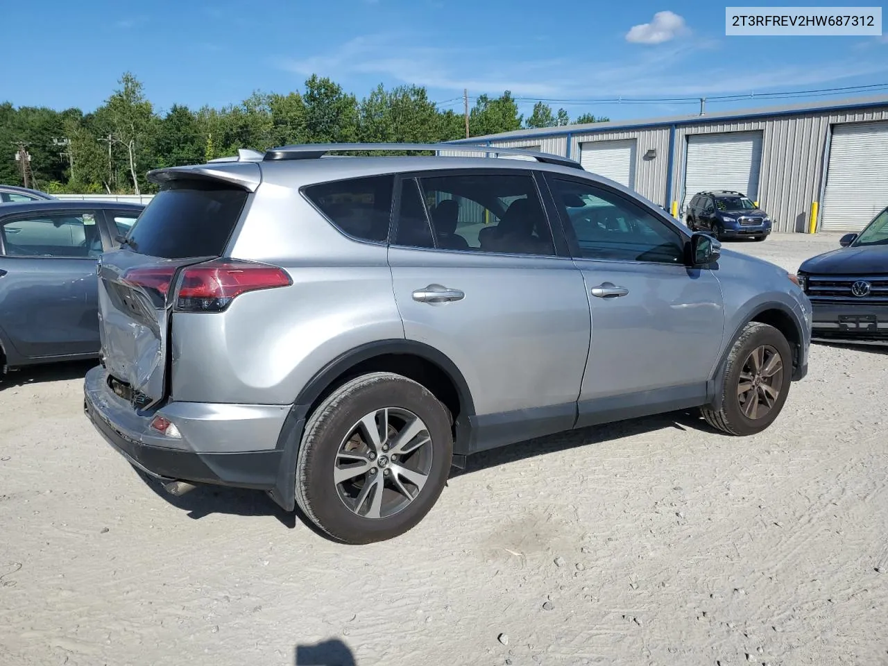 2017 Toyota Rav4 Xle VIN: 2T3RFREV2HW687312 Lot: 69134774