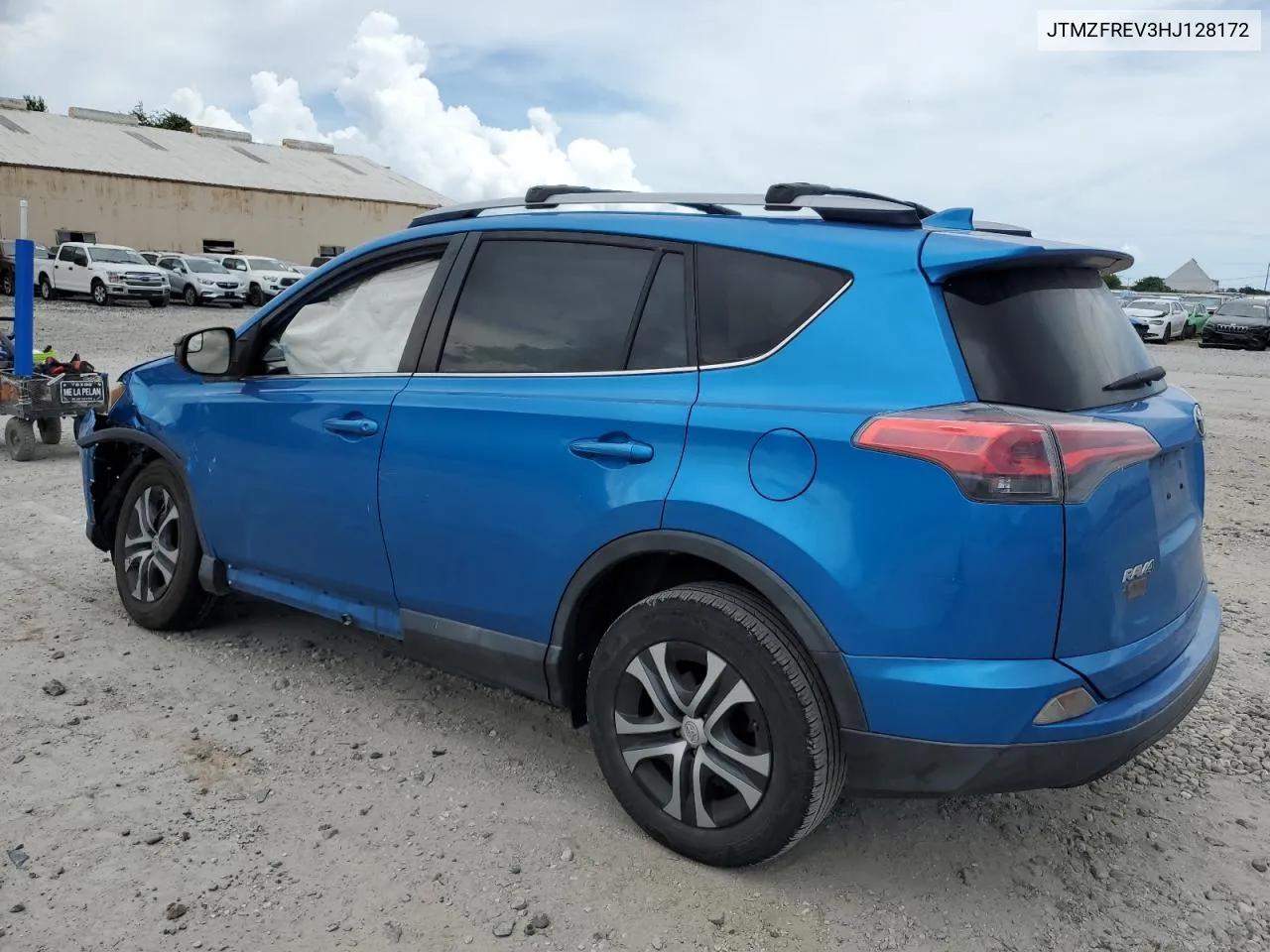 JTMZFREV3HJ128172 2017 Toyota Rav4 Le