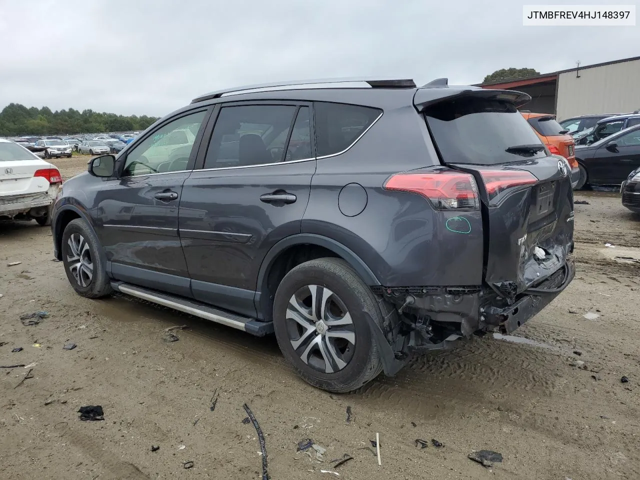 JTMBFREV4HJ148397 2017 Toyota Rav4 Le