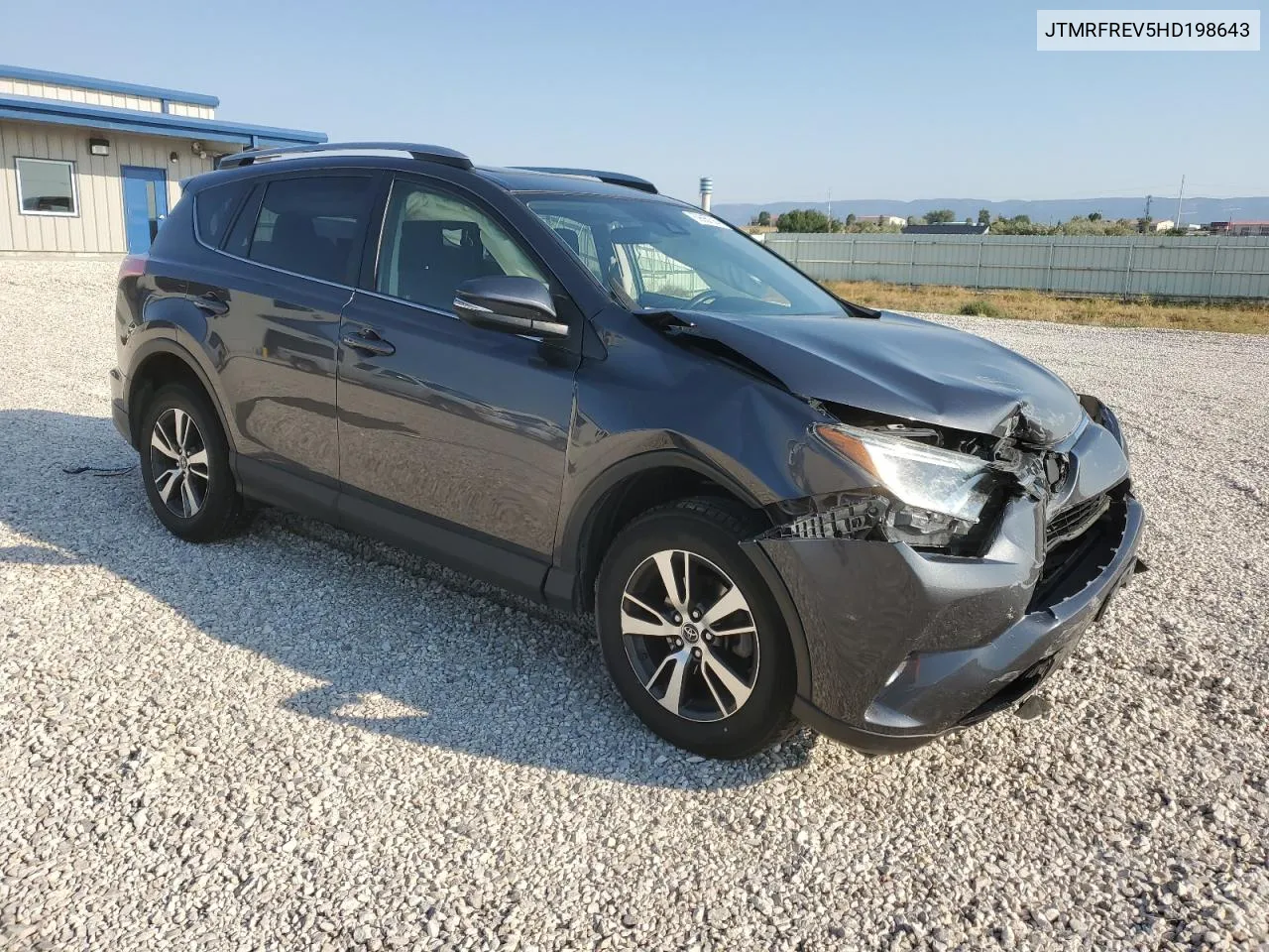 2017 Toyota Rav4 Xle VIN: JTMRFREV5HD198643 Lot: 69667584