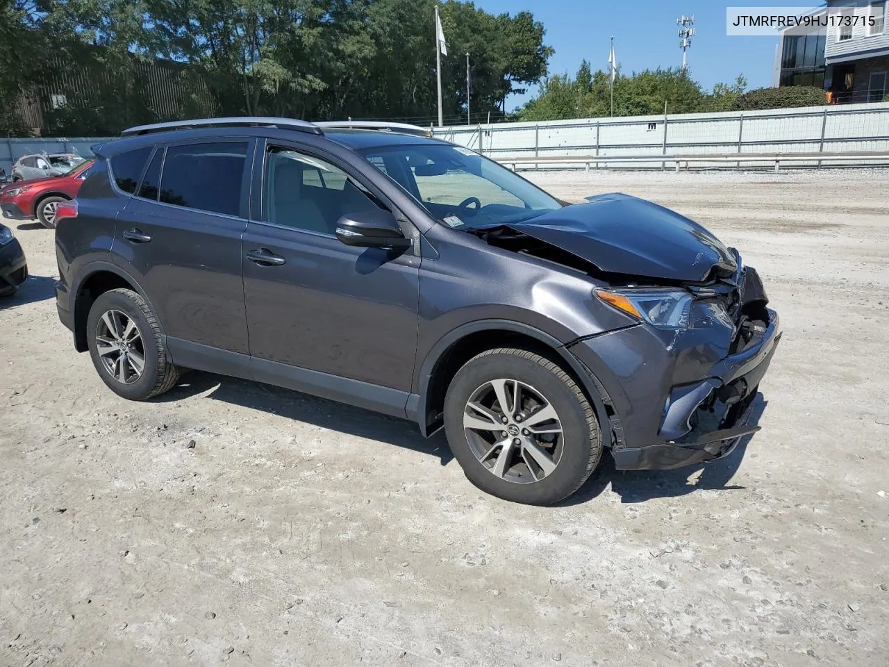 2017 Toyota Rav4 Xle VIN: JTMRFREV9HJ173715 Lot: 69699874