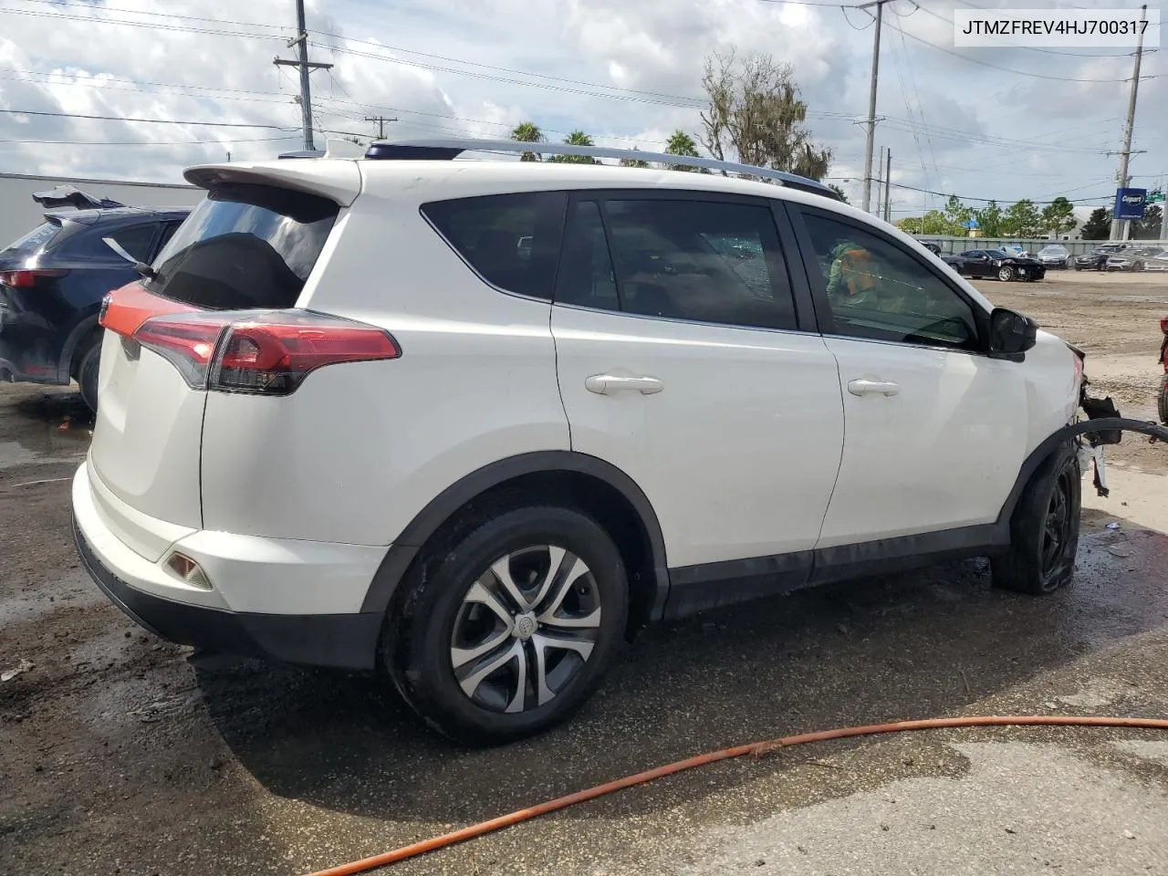 2017 Toyota Rav4 Le VIN: JTMZFREV4HJ700317 Lot: 70054144