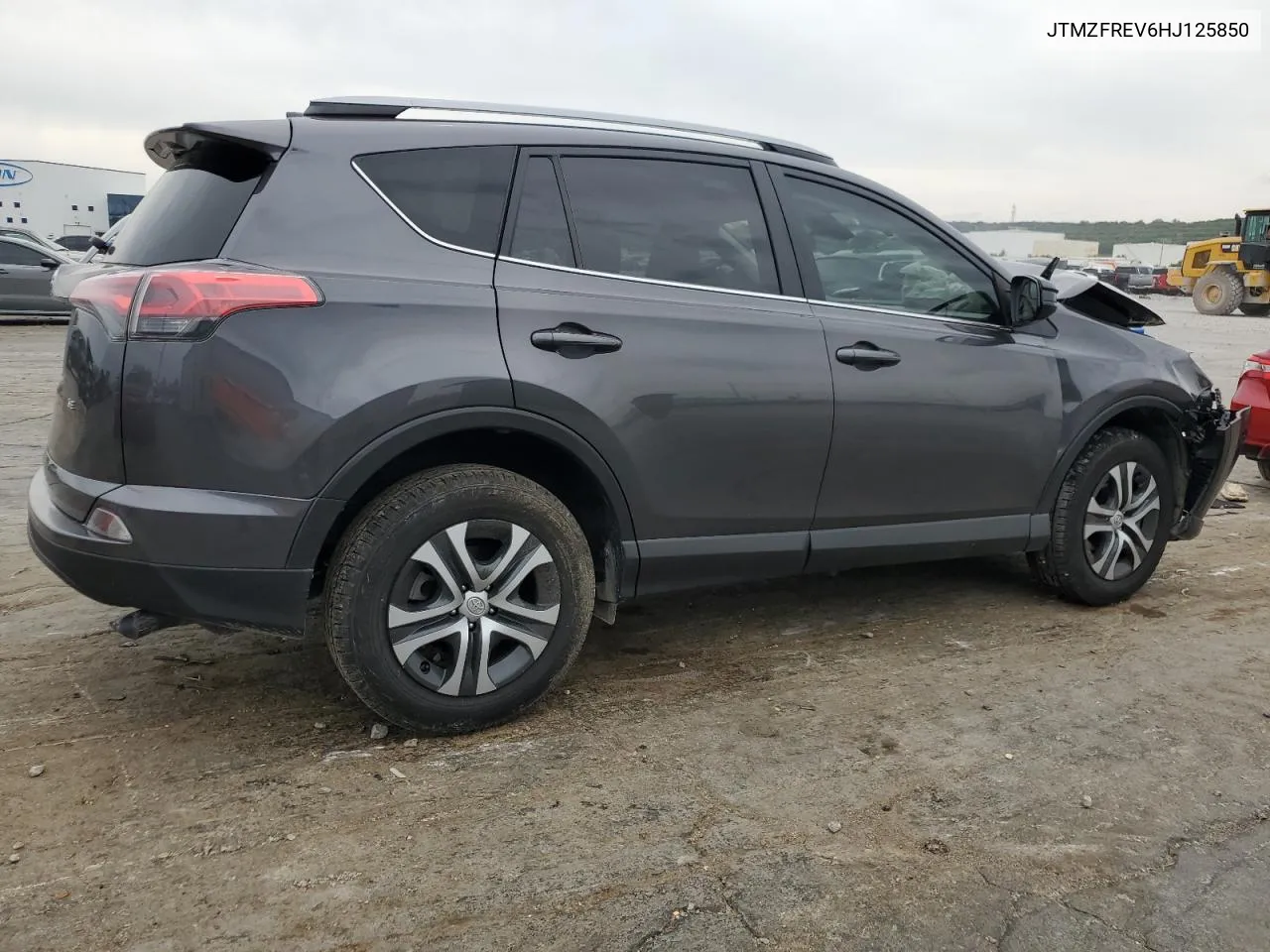 2017 Toyota Rav4 Le VIN: JTMZFREV6HJ125850 Lot: 70080754