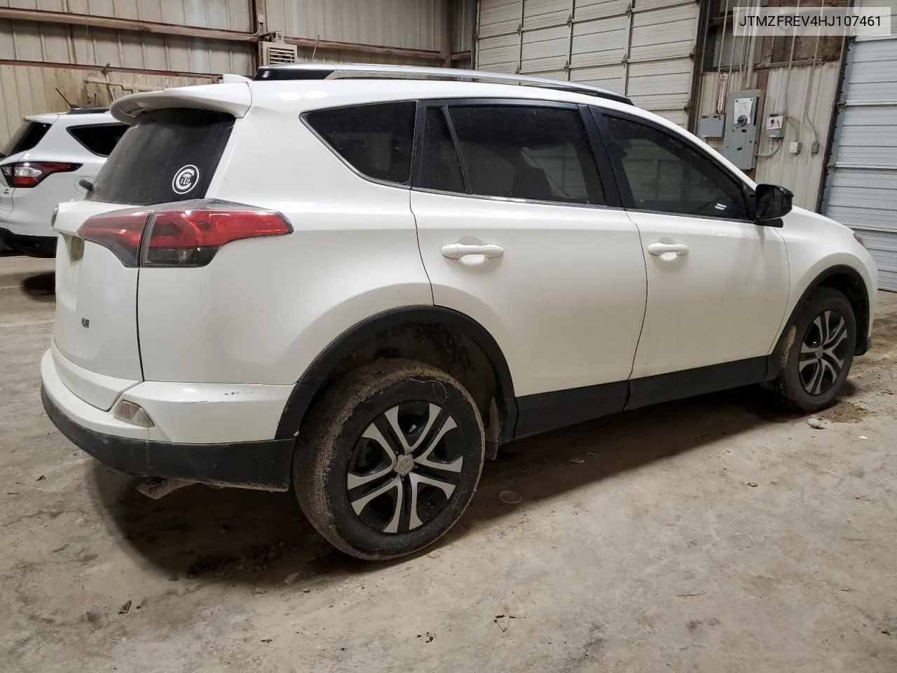 JTMZFREV4HJ107461 2017 Toyota Rav4 Le