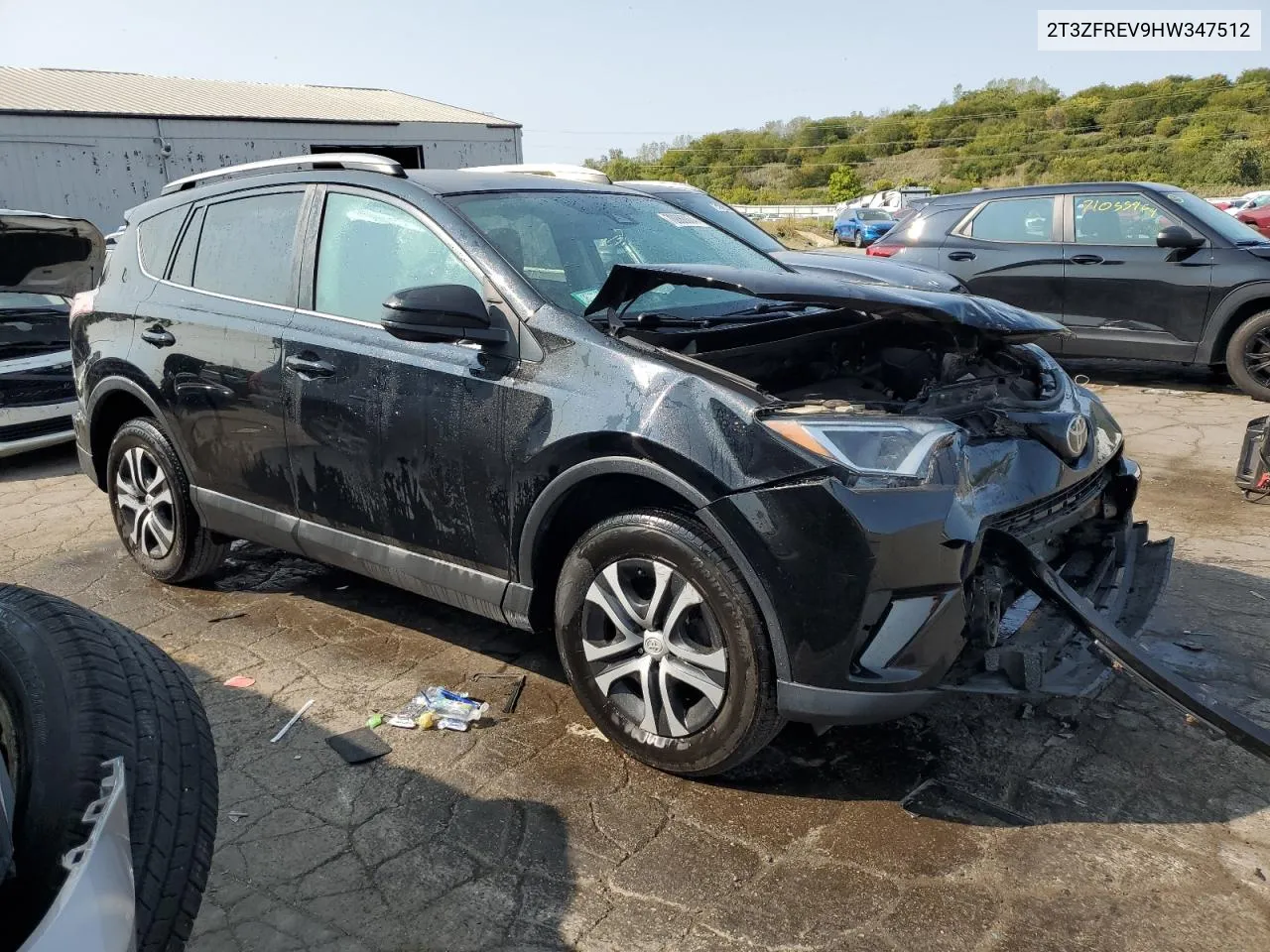 2T3ZFREV9HW347512 2017 Toyota Rav4 Le