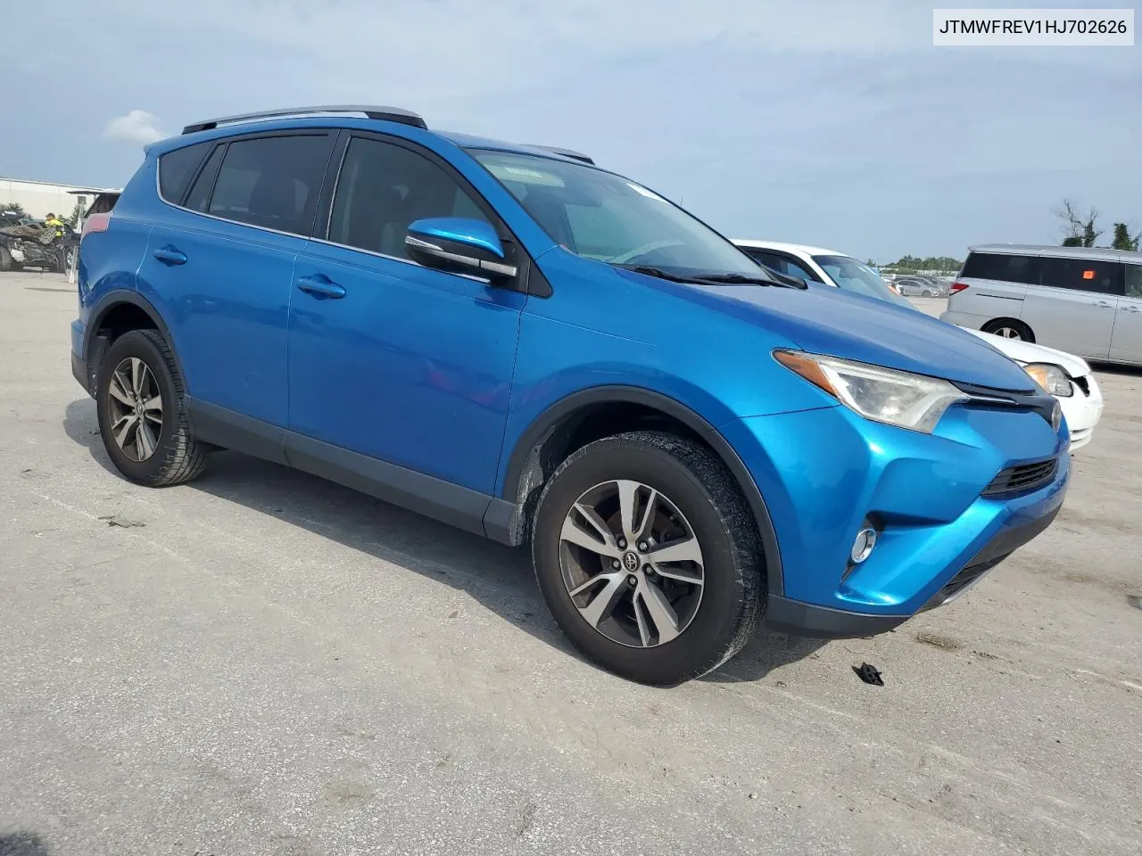 2017 Toyota Rav4 Xle VIN: JTMWFREV1HJ702626 Lot: 71007954