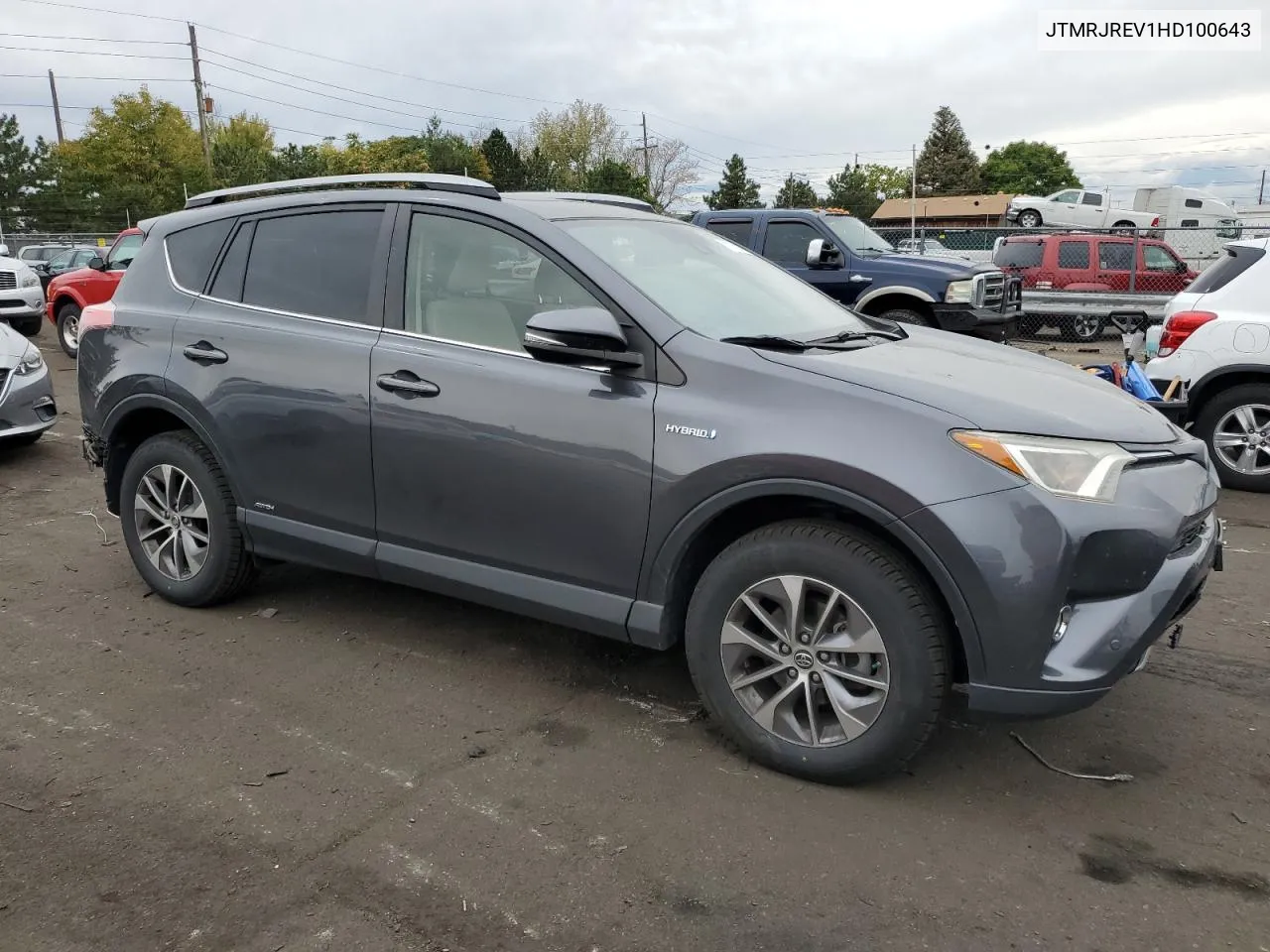 JTMRJREV1HD100643 2017 Toyota Rav4 Hv Le