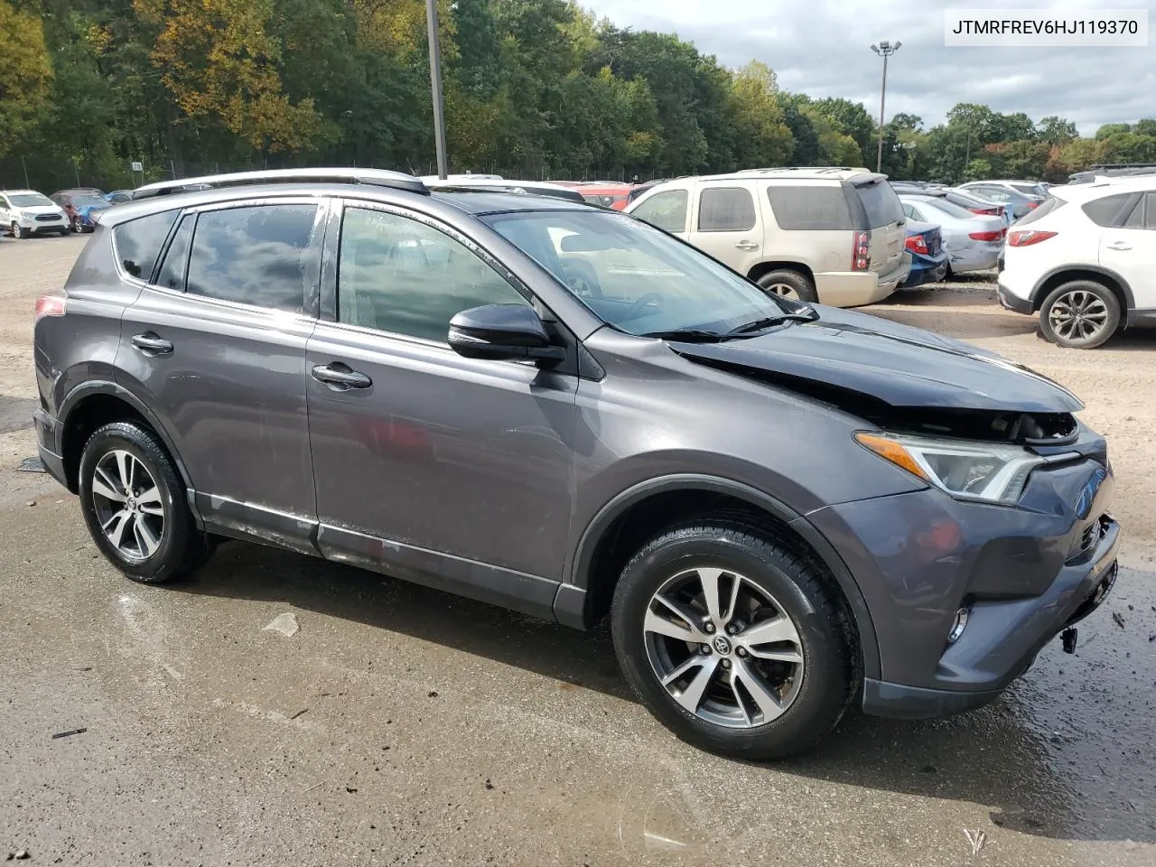 2017 Toyota Rav4 Xle VIN: JTMRFREV6HJ119370 Lot: 71390654