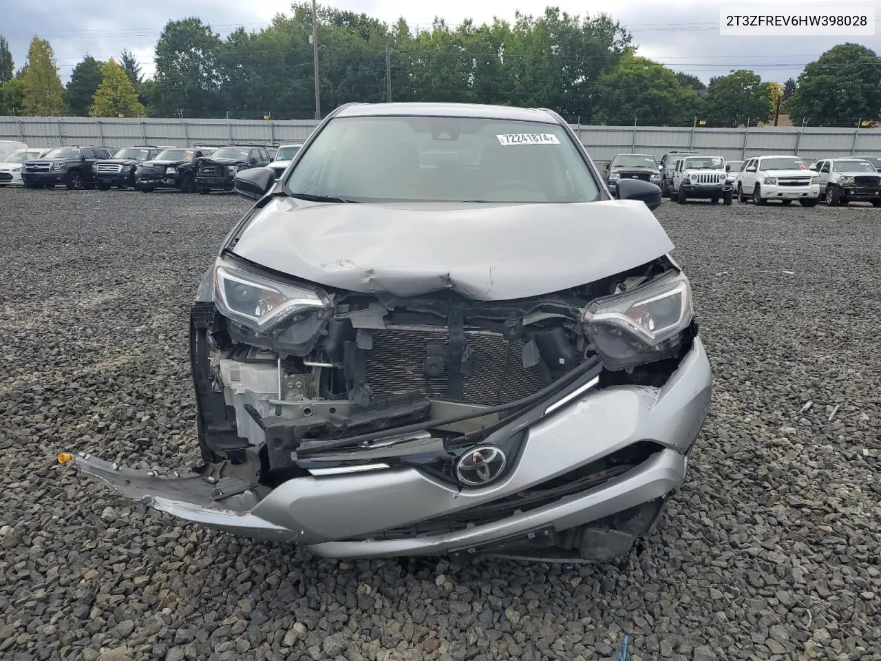 2T3ZFREV6HW398028 2017 Toyota Rav4 Le