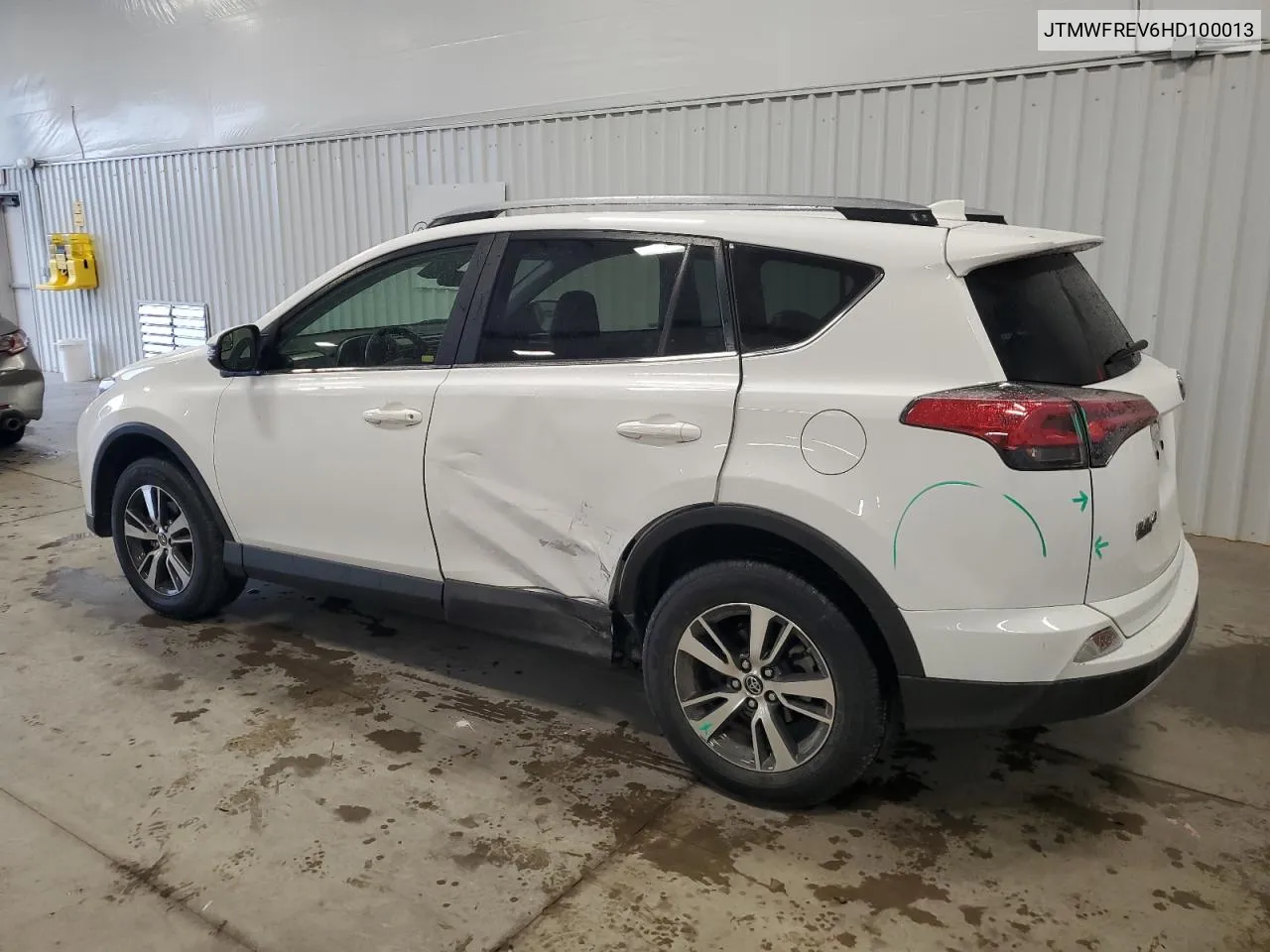 JTMWFREV6HD100013 2017 Toyota Rav4 Xle