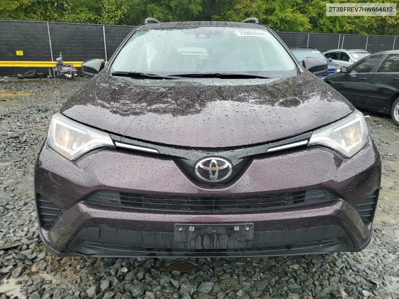 2T3BFREV7HW664612 2017 Toyota Rav4 Le