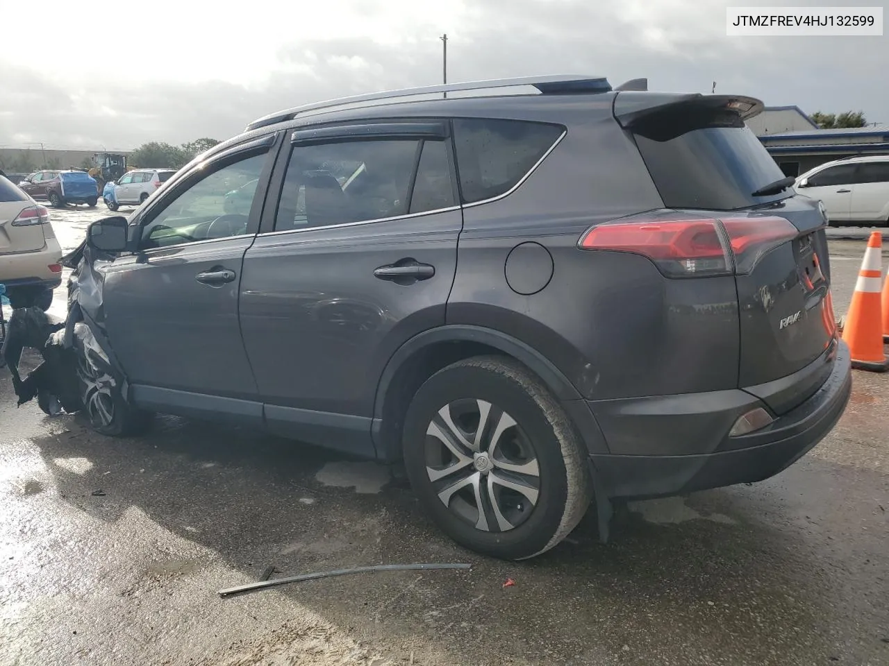 JTMZFREV4HJ132599 2017 Toyota Rav4 Le