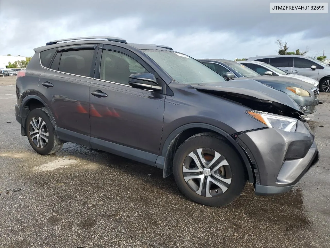 JTMZFREV4HJ132599 2017 Toyota Rav4 Le