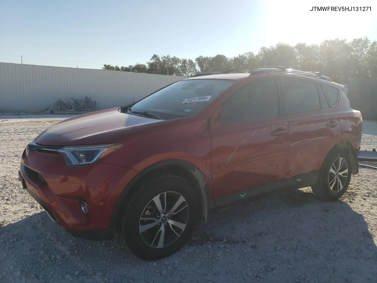 JTMWFREV5HJ131271 2017 Toyota Rav4 Xle