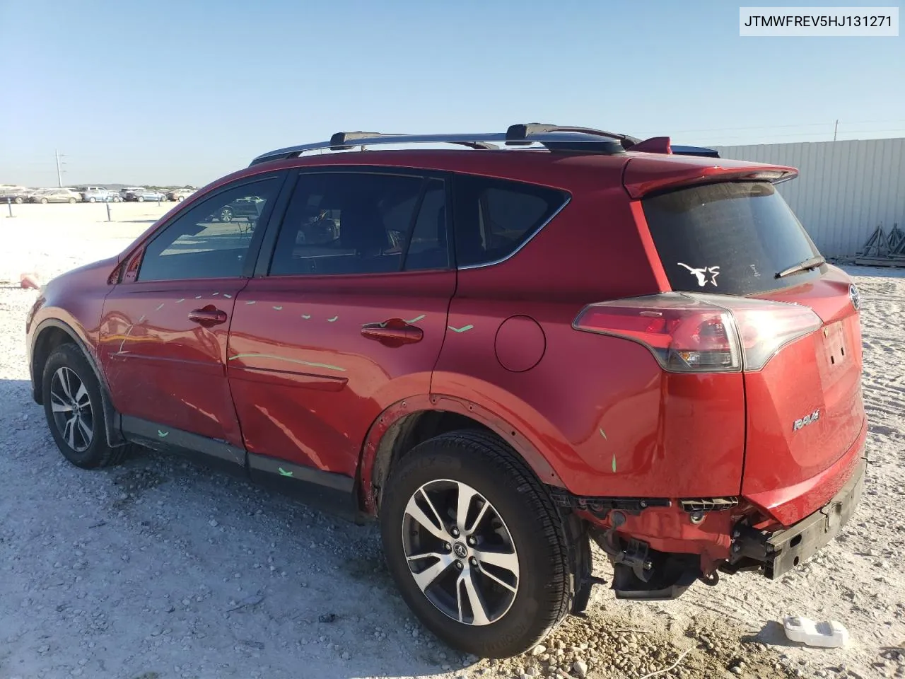 JTMWFREV5HJ131271 2017 Toyota Rav4 Xle