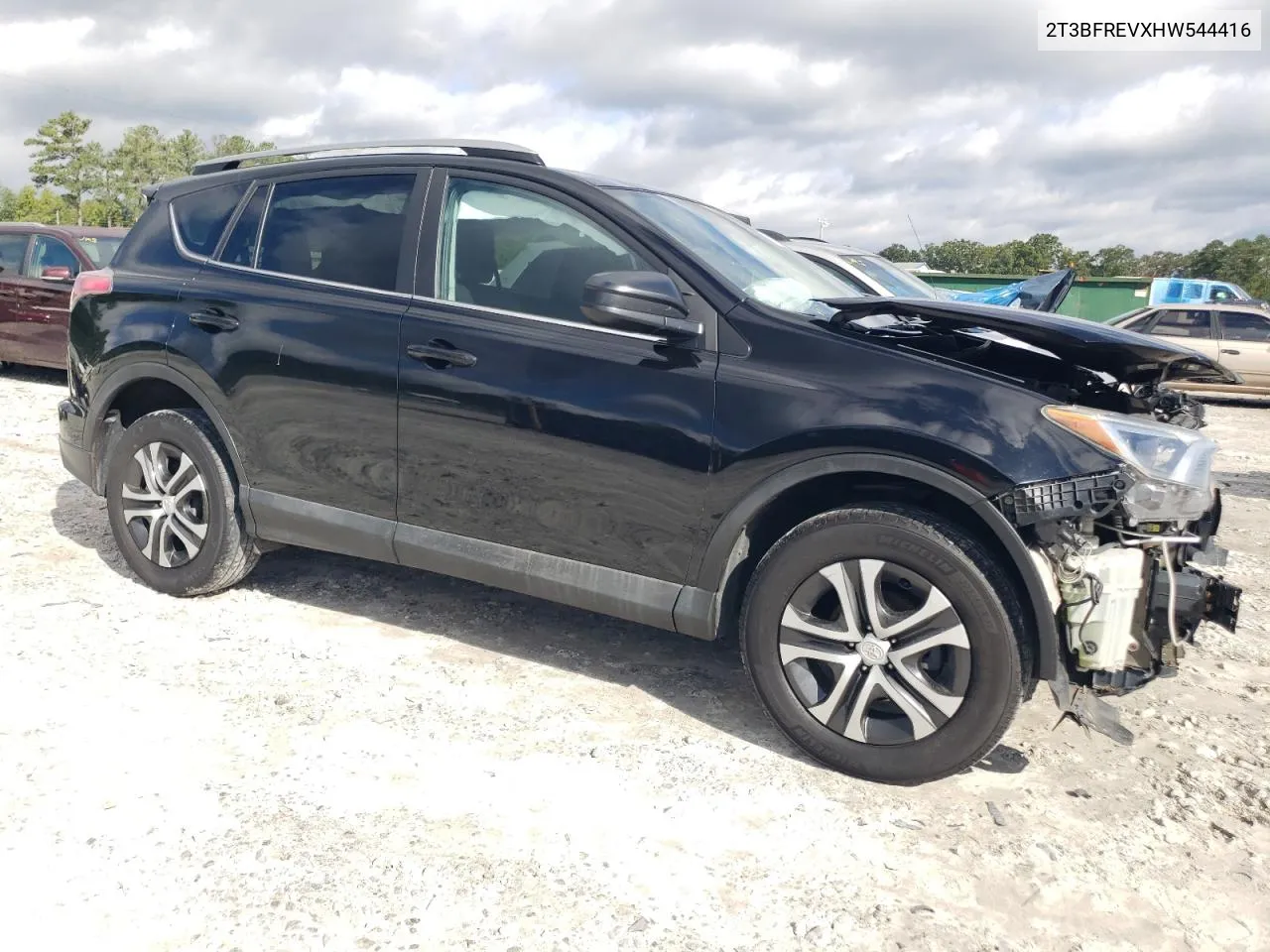 2T3BFREVXHW544416 2017 Toyota Rav4 Le