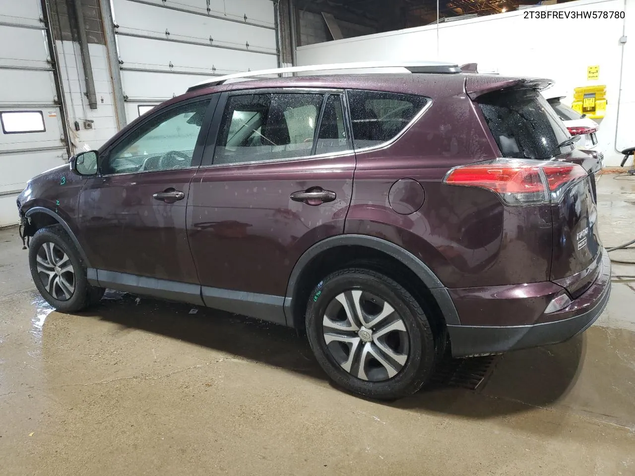 2017 Toyota Rav4 Le VIN: 2T3BFREV3HW578780 Lot: 73369694