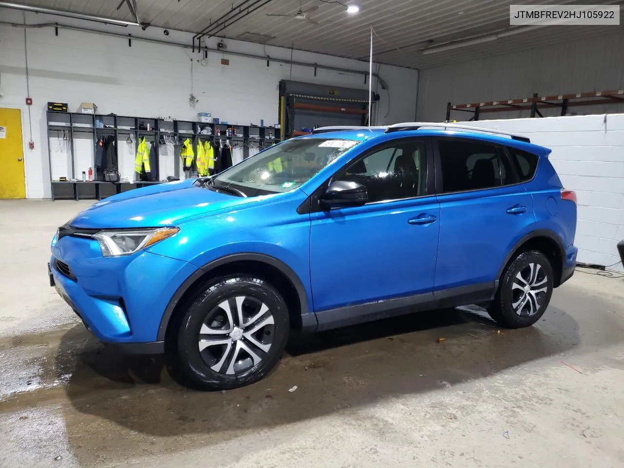 2017 Toyota Rav4 Le VIN: JTMBFREV2HJ105922 Lot: 73780574