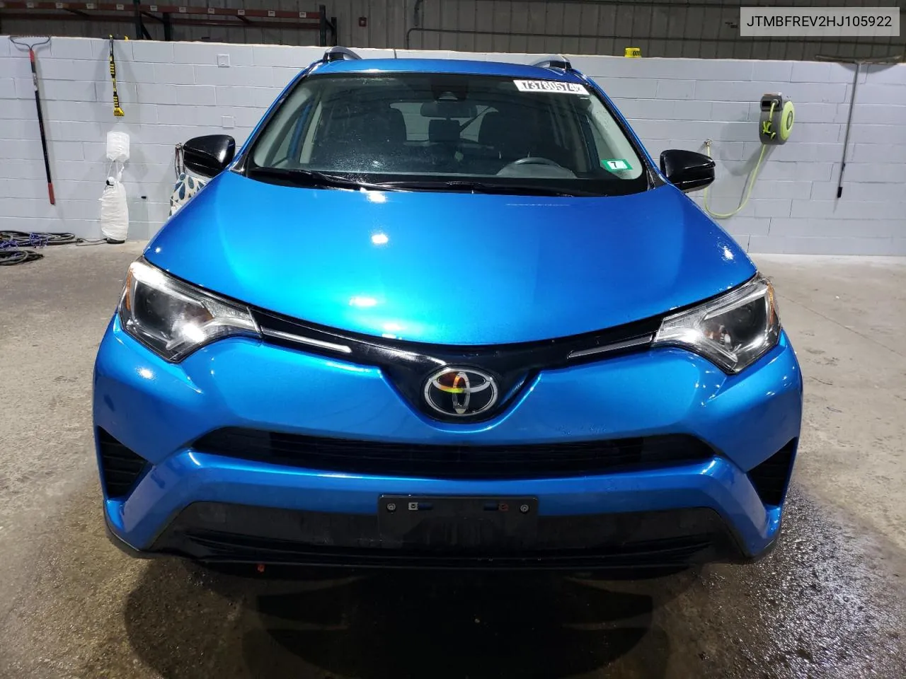 2017 Toyota Rav4 Le VIN: JTMBFREV2HJ105922 Lot: 73780574