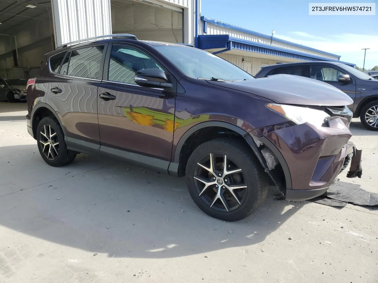 2T3JFREV6HW574721 2017 Toyota Rav4 Se