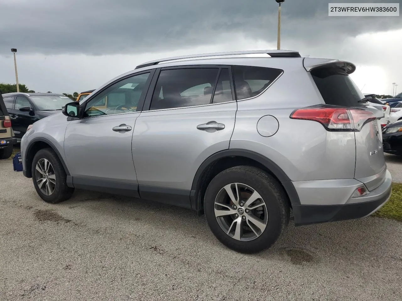 2017 Toyota Rav4 Xle VIN: 2T3WFREV6HW383600 Lot: 73820624