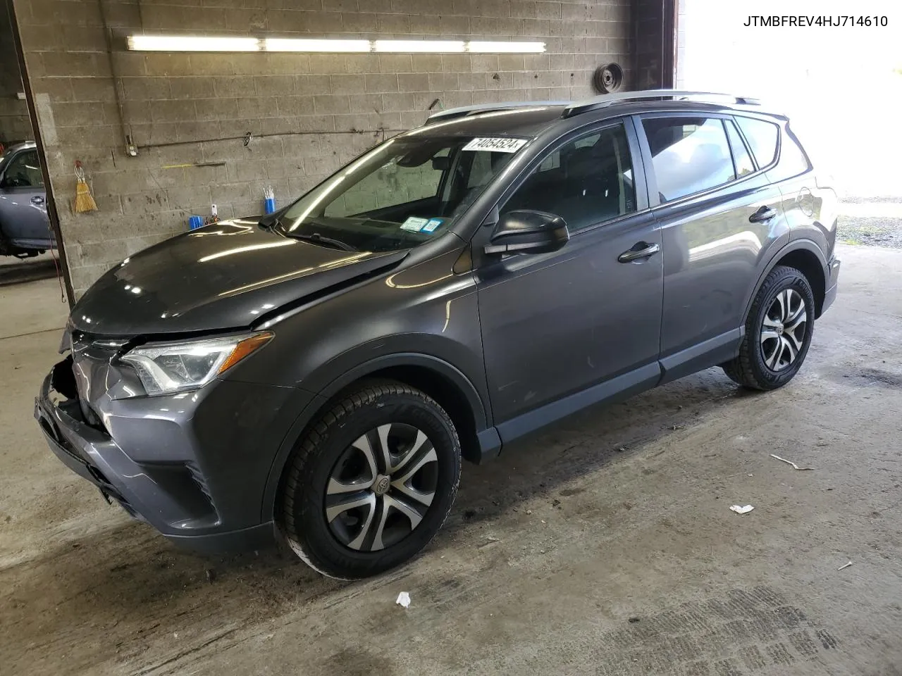 2017 Toyota Rav4 Le VIN: JTMBFREV4HJ714610 Lot: 74054524